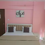 Luxury Apartment In Bandra