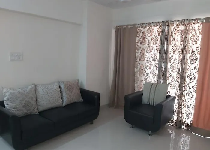 Luxury Apartment In Bandra